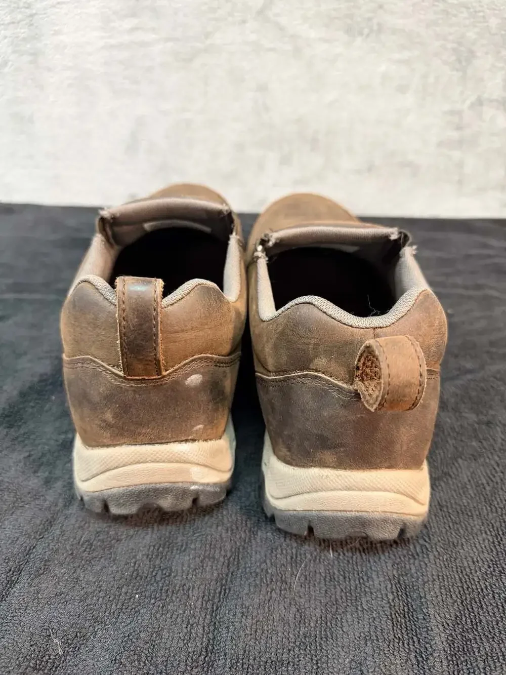 Size 14 Duluth Trading Co. Men's Leather Slip-On Shoes Brown.